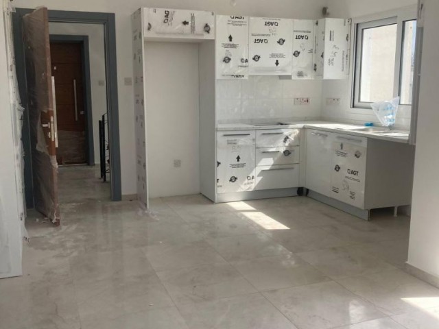 1+1 Opportunity Flat for Sale in a Site with Shared Pool in Kyrenia Alsancak