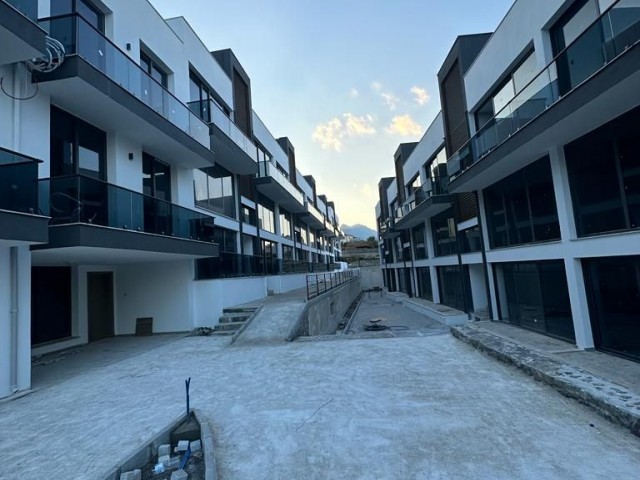 Opportunity 2+1 Completed Flats for Sale in a Site with a Pool in Alsancak, Kyrenia, with the Possibility of Payment in Installments