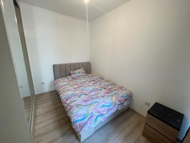 2+1 Wohnung mit Gewerbegenehmigung zu vermieten im Kyrenia Center