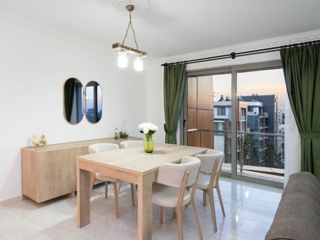 2+1 Penthouse zur Miete mit Meerblick im Zentrum von Kyrenia