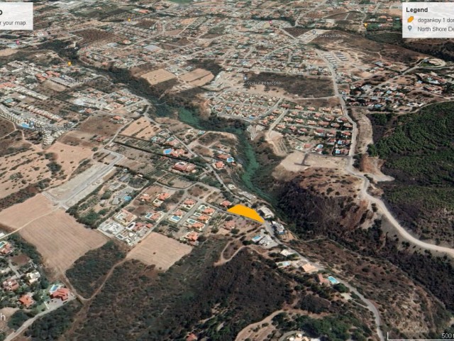 Girne Doğanköy Deniz Manzaralı İki Tarafı Yol 1 Dönüm Satılık Arazi