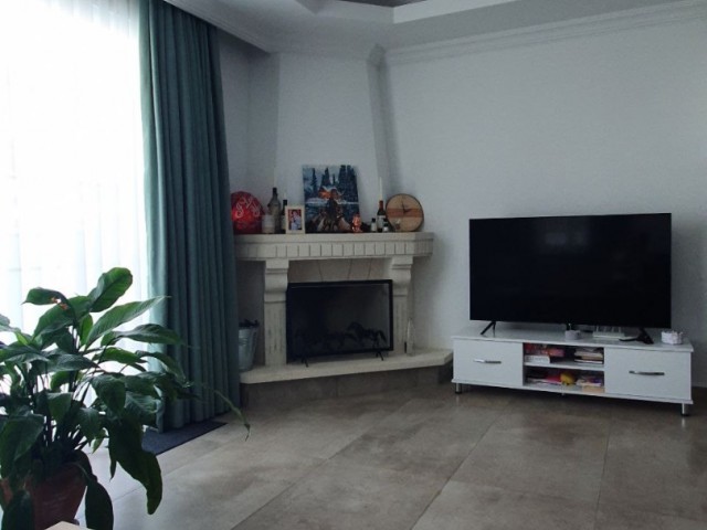 3+1 semi-detached villa for rent in Kyrenia Alsancak, within walking distance of Necat British school