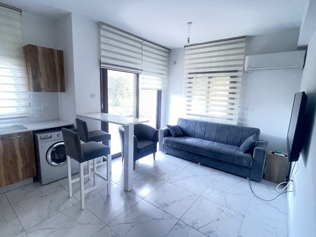 1+1 Bahceli Fırsat Flat for Rent in Girne Karaoğlanoğlu, Close to the Sea and Walking Distance to Gi