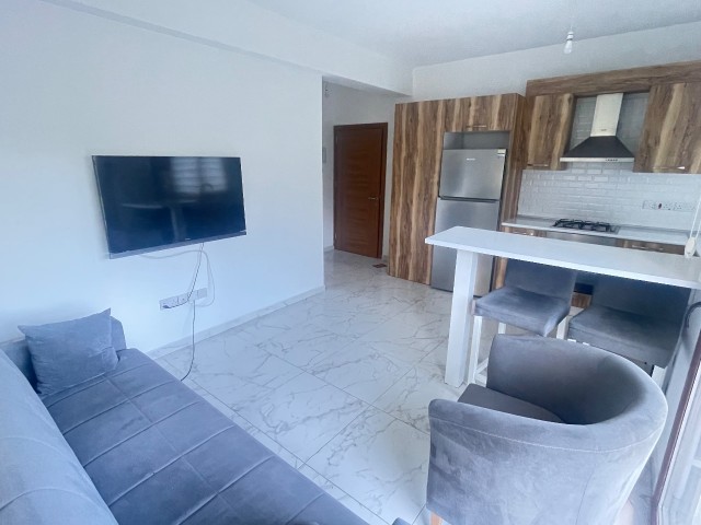 1+1 Bahceli Fırsat Flat for Rent in Girne Karaoğlanoğlu, Close to the Sea and Walking Distance to Girne American University