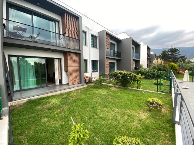 Brandneue 1+1-Wohnung zur Miete mit privatem Garten in Alsancak, Kyrenia
