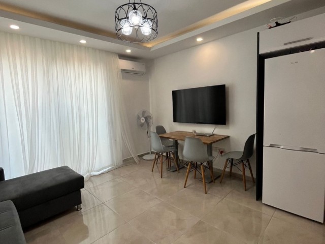 Сдается новая квартира 1+1 в комплексе с бассейном в Алсанджаке, Кирения