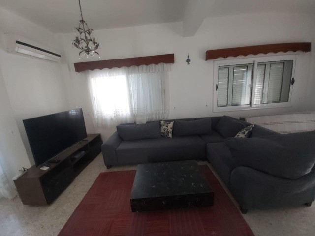 3+1 Villa for Sale in Karaoğlanoğlu, Kyrenia, Walking Distance to Merit Park Hotel, Walking Distance to the Beach, in Excellent Condition, Well Well-Keeped