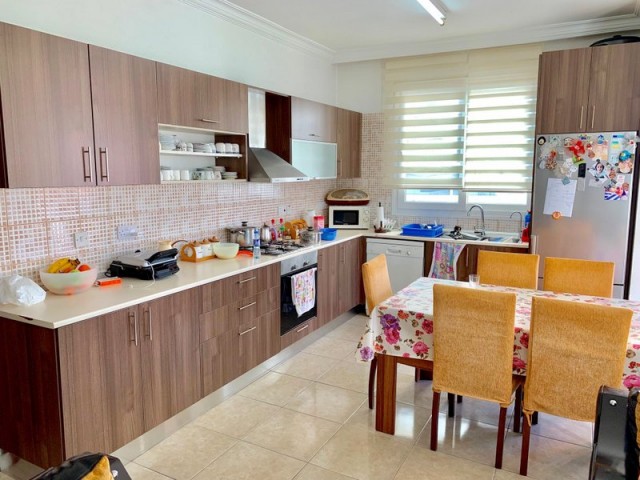 Flat For Sale in Çağlayan, Nicosia