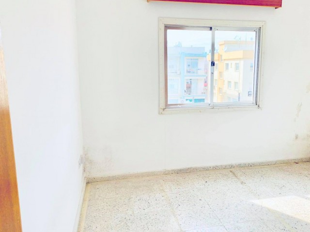 YENİŞEHİRDE SATILIK DAİRE 