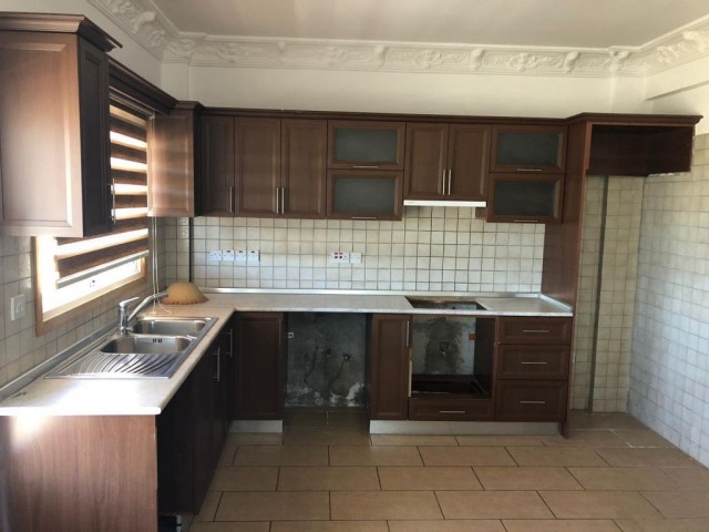 Detached House For Sale in Minareliköy, Nicosia