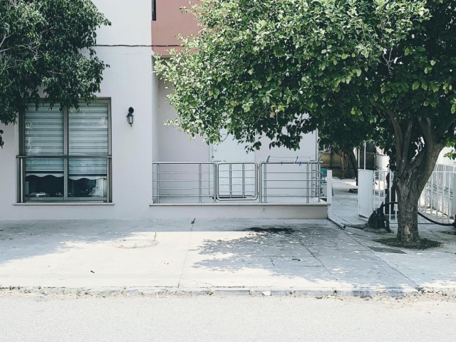 Flat For Sale in Küçük Kaymaklı, Nicosia