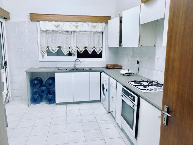 Flat To Rent in Ortaköy, Nicosia