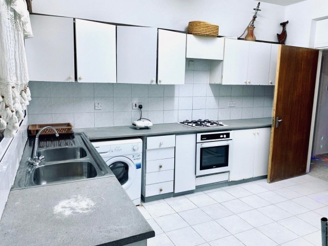 Flat To Rent in Ortaköy, Nicosia