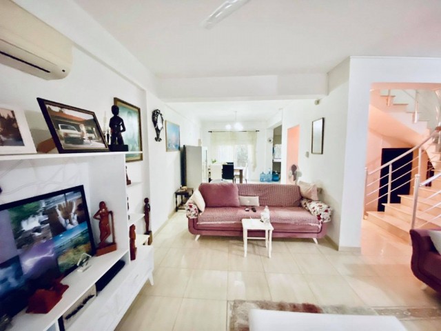 Villa For Sale in Küçük Kaymaklı, Nicosia