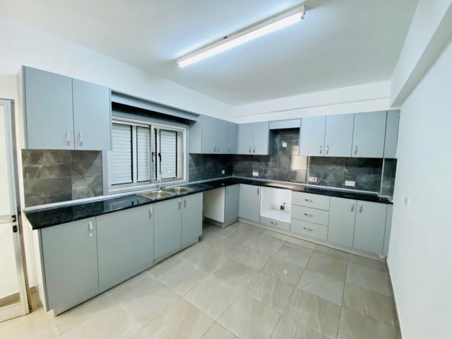 Flat To Rent in Küçük Kaymaklı, Nicosia