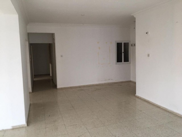 Flat To Rent in Küçük Kaymaklı, Nicosia