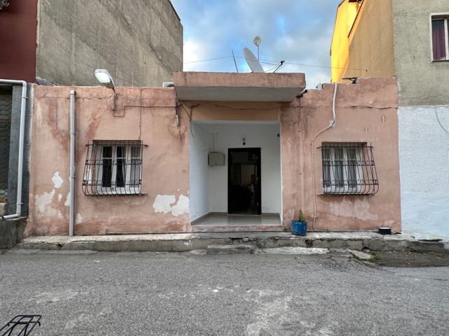 Haus mit Garten zu verkaufen in Nicosia Yenicamide