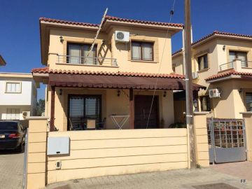 Detached House For Sale in Gönyeli, Nicosia