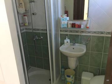 HAMİTKÖYDE SATILIK VİLLA + APARTMANLIK ARSA 