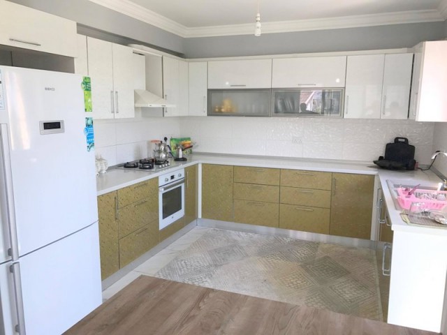 Flat For Sale in Küçük Kaymaklı, Nicosia