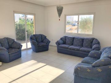 Detached House For Sale in Dikmen, Kyrenia