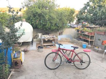 Einfamilienhaus Kaufen in Küçük Kaymaklı, Nikosia