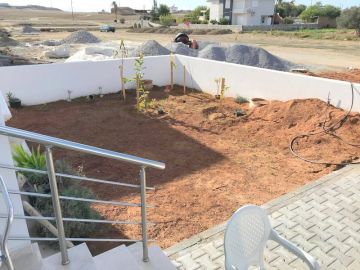 Halb freistehend Kaufen in Kanlıköy, Nikosia