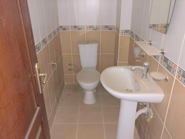 Flat For Sale in Küçük Kaymaklı, Nicosia