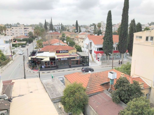 Penthouse For Sale in Köşklüçiftlik, Nicosia