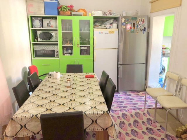 Einfamilienhaus Kaufen in Lefkoşa Surlariçi, Nikosia