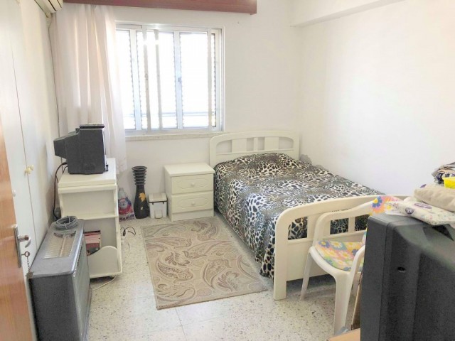 ORTAKÖYDE SATILIK DAİRE 