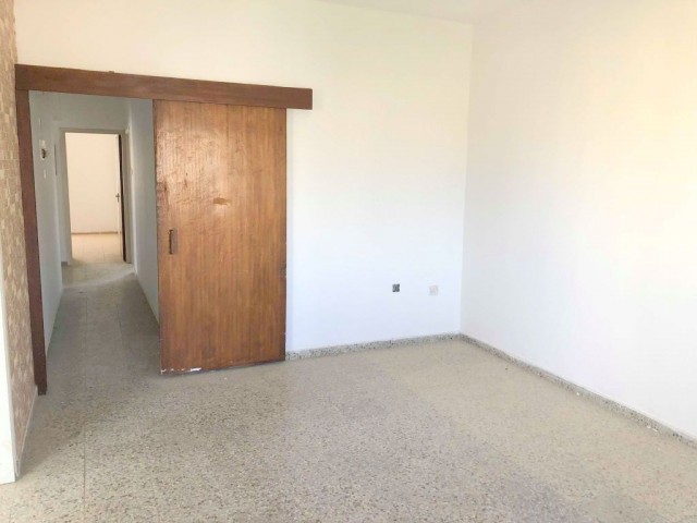 Flat For Sale in Küçük Kaymaklı, Nicosia