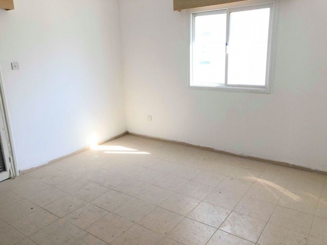 Flat For Sale in Küçük Kaymaklı, Nicosia