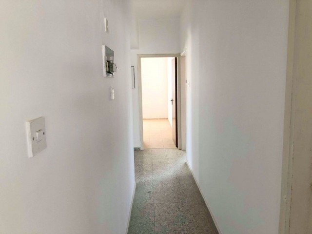 Flat For Sale in Küçük Kaymaklı, Nicosia