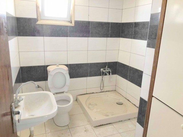 Flat For Sale in Küçük Kaymaklı, Nicosia