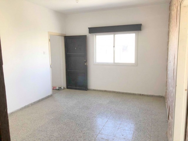 Flat For Sale in Küçük Kaymaklı, Nicosia