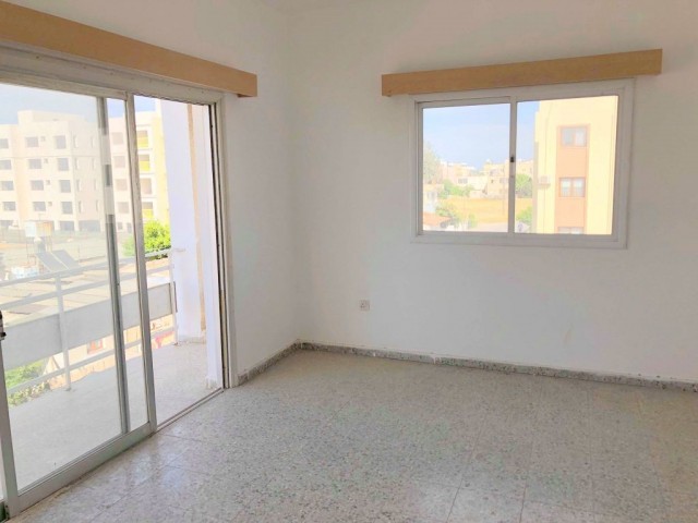 Flat For Sale in Küçük Kaymaklı, Nicosia