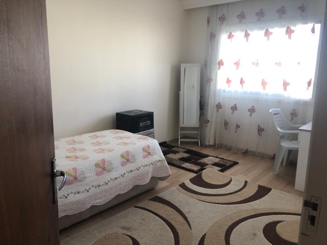4+1 flat for sale in Nicosia Nalbantoğlu