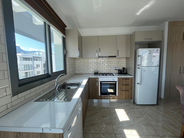 Girne Merkezde Satılık 2+1 Daire 