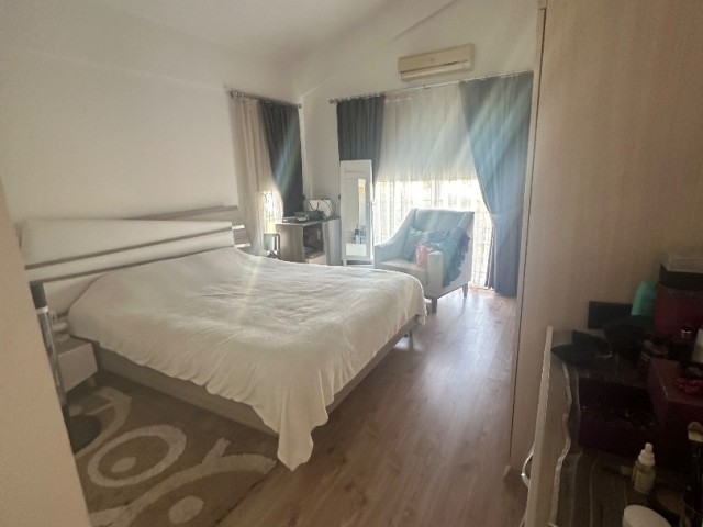 Girne boğazda lüks 3+2 ikiz villa 