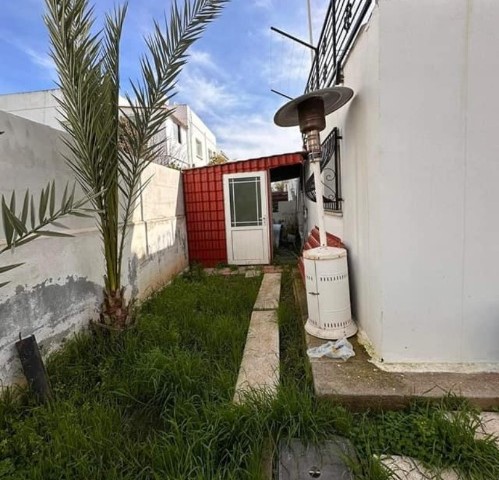 Lefkoşa Gönyelide 4+1 satılık villa