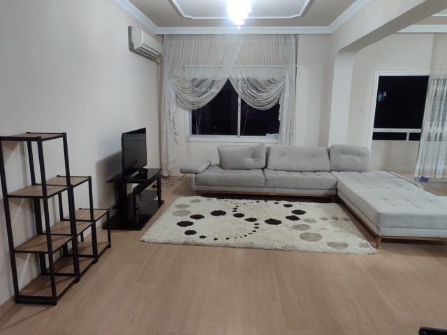 Fully furnished 3+1 in a central location in Ortaköy