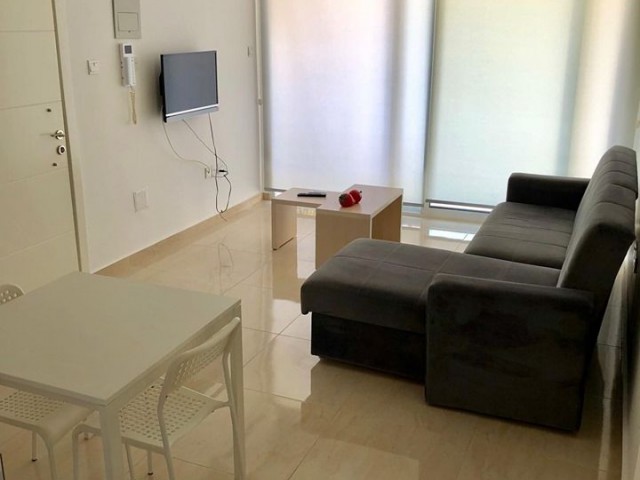 2+1 VOLL MÖBLIERTE NEUE LUXUS-WOHNUNG ZUM VERKAUF IM ZENTRUM VON FAMAGUSTA ** 