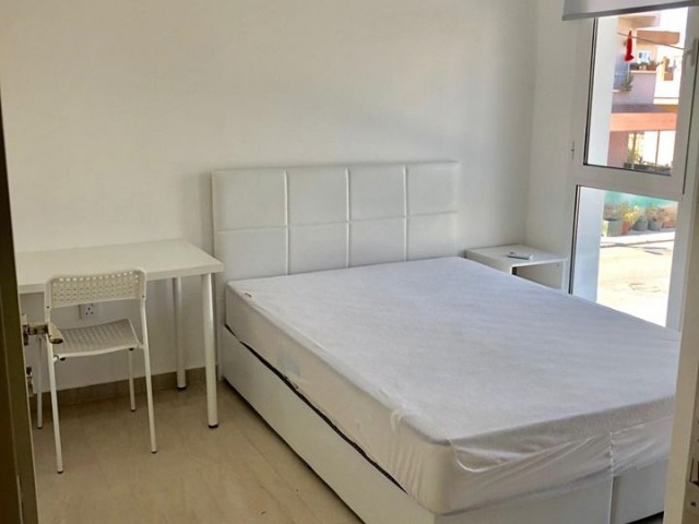 MAĞUSA MERKEZDE SATILIK 2+1 FULL EŞYALI YENİ LÜKS DAİRE 