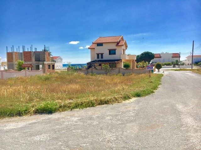 GRUNDSTÜCK ZUM VERKAUF IN GEHWEITE ZUM MEER AM PIER BOSPORUS ** 