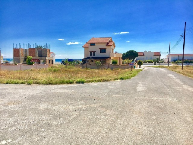 GRUNDSTÜCK ZUM VERKAUF IN GEHWEITE ZUM MEER AM PIER BOSPORUS ** 