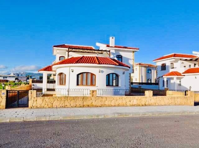 3+1 Zero luxury villa for sale in Iskele Gardens ** 