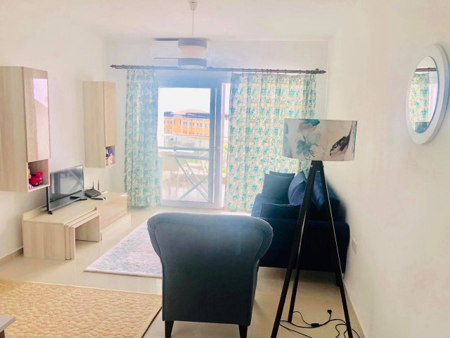 1+1 APARTMENT FOR SALE IN PIER LONG BEACH WITHIN WALKING DISTANCE OF THE SEA ** 