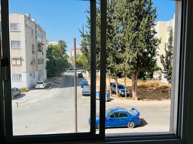 3+1 WOHNUNG ZUM VERKAUF IM STADTZENTRUM VON FAMAGUSTA ** 