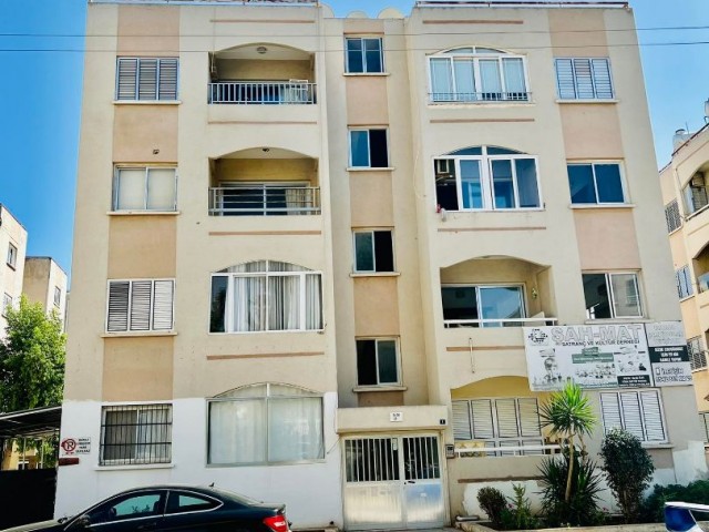 MAĞUSA ŞEHİR MERKEZİNDE SATILIK 3+1 DAİRE 